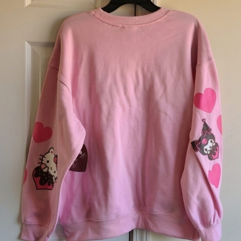 Hello Kitty Sweatshirt 💕 - Picture 2 of 5